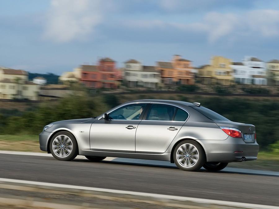  BMW 5-Series 2008 года  (фото 18 из 20)